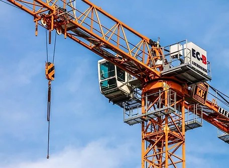 Reconditioned tower crane for construction